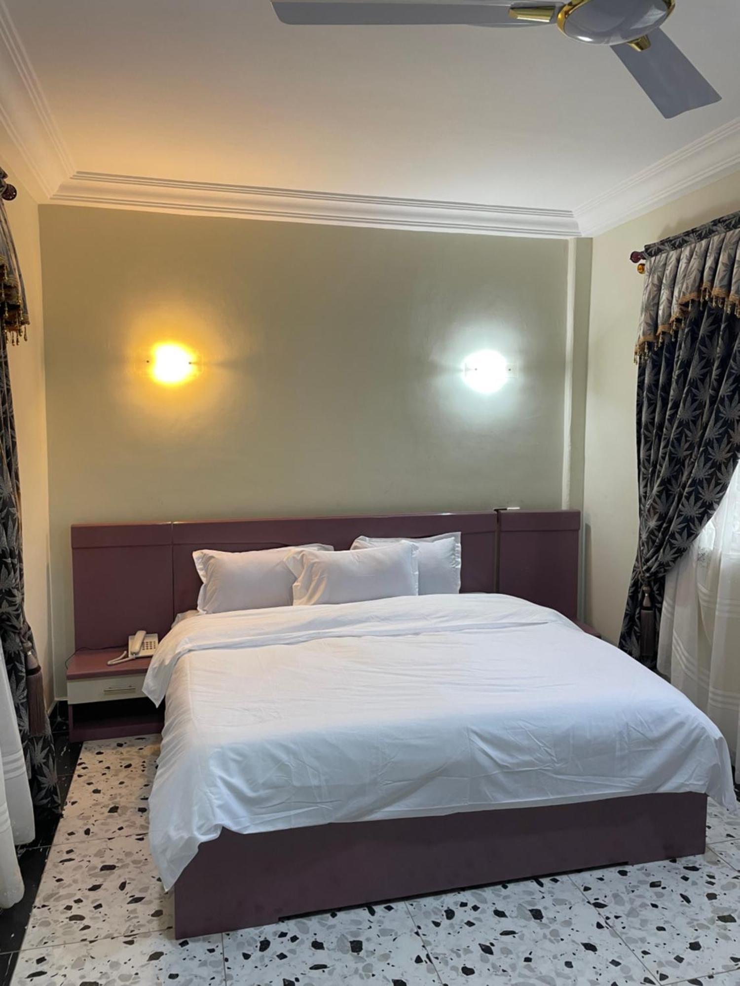 George Vee Hotel Ltd Kumasi Eksteriør bilde