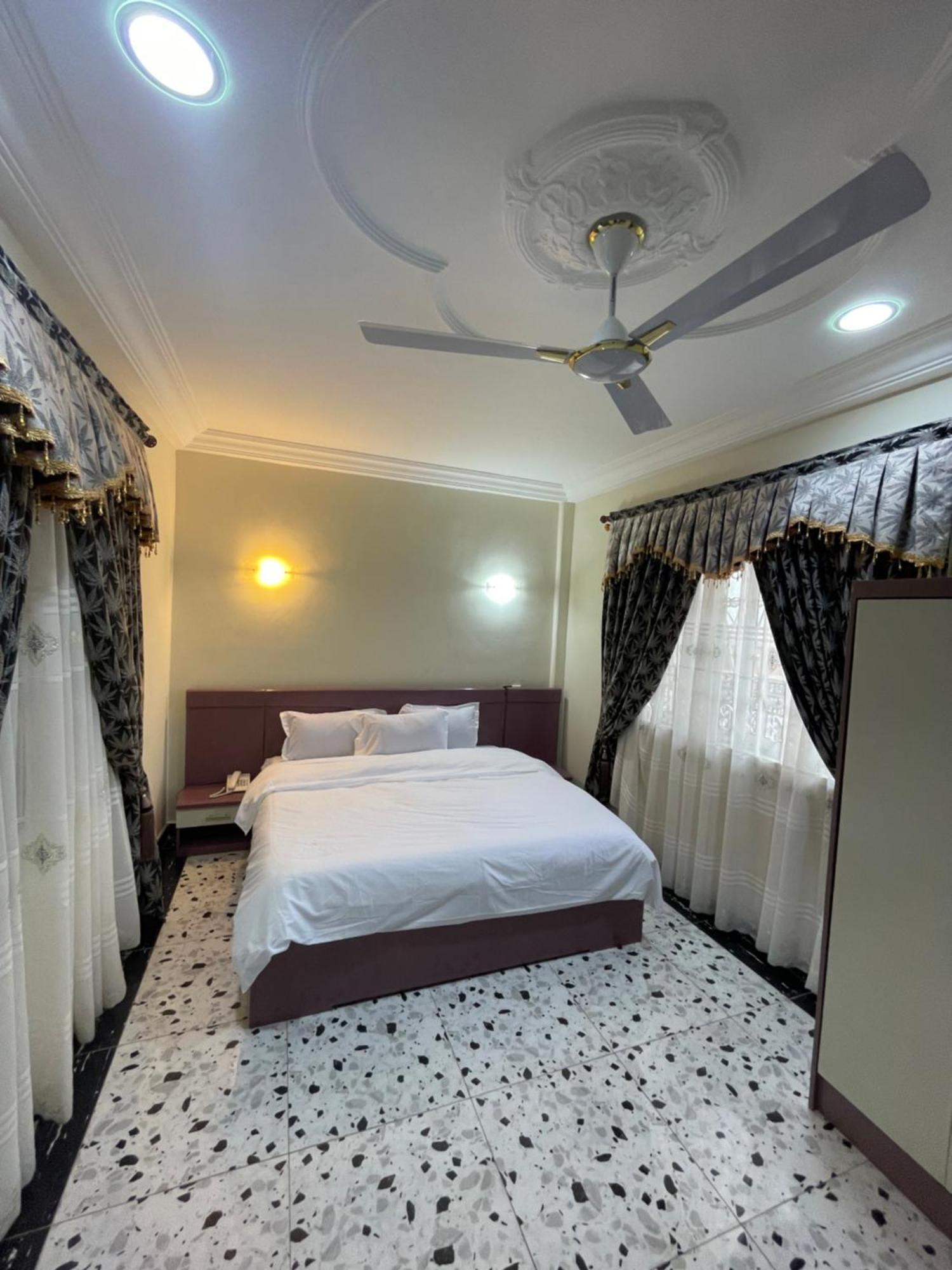George Vee Hotel Ltd Kumasi Eksteriør bilde